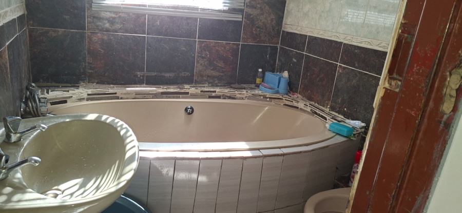 2 Bedroom Property for Sale in Mdantsane Nu 11 Eastern Cape